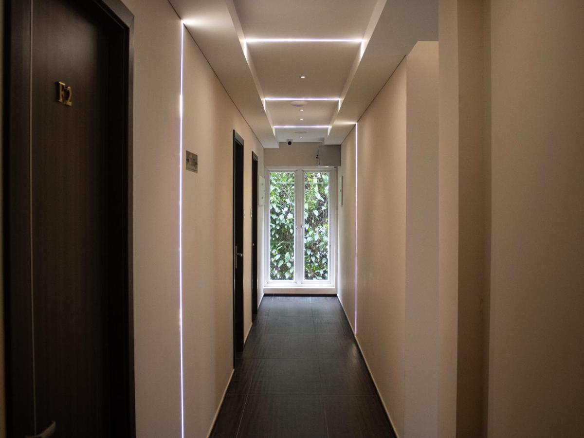 The Runway Hotel Kochi Esterno foto